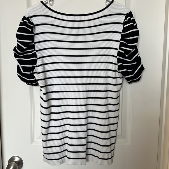 CATO Ribbed Rouched Sleeve Top L - Picture 2 of 4
